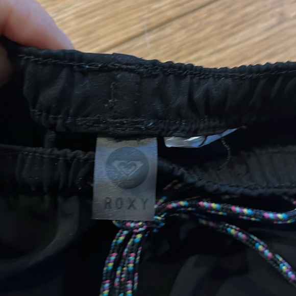 Roxy shorts large - Picture 2 of 3